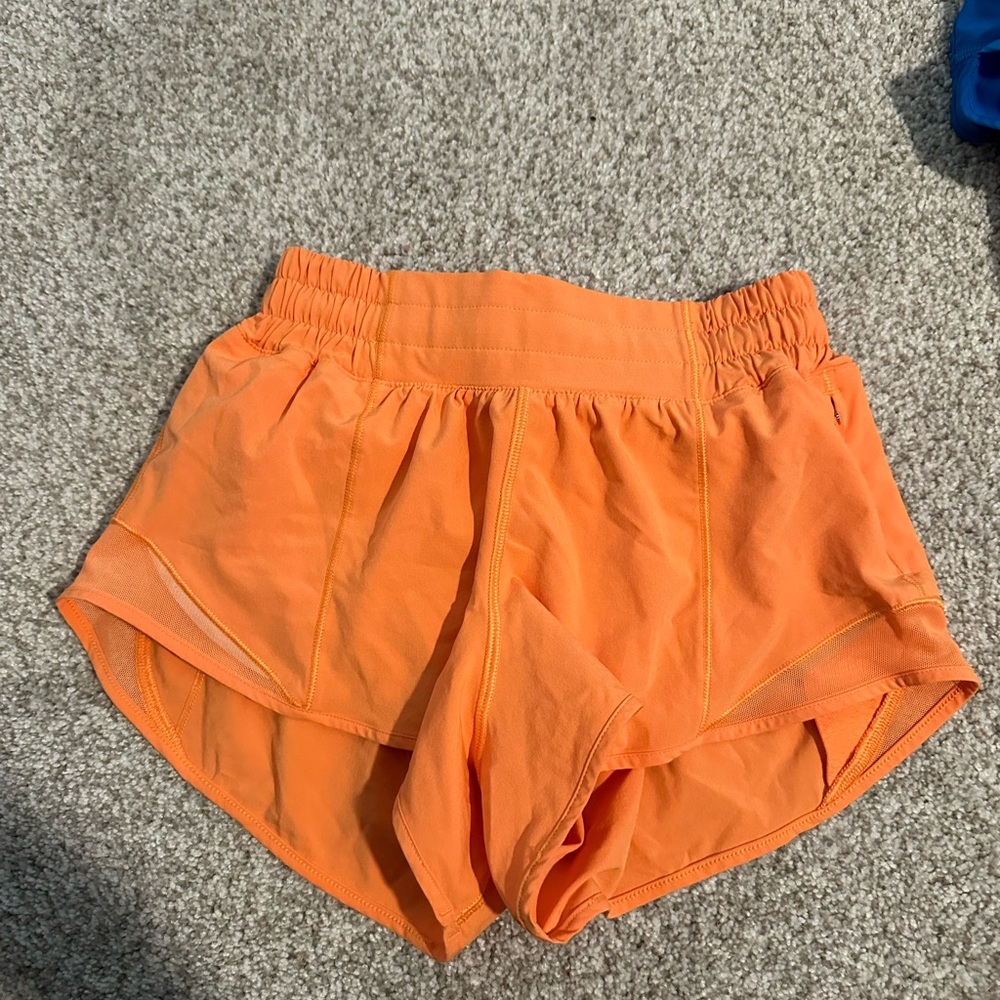 Lululemon Hotty Hot Short 2.5”